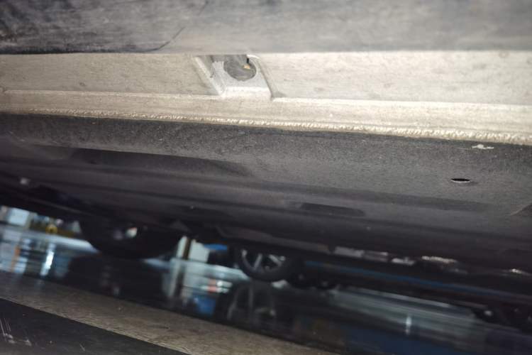 Used Geely Auto Preface 2025 Dongfang Yao 1.5TD Kunlun Edition Chassis Front Left