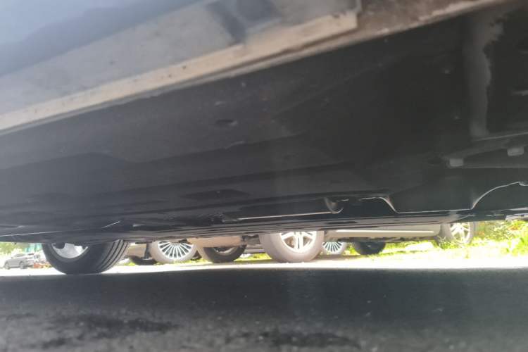 Used Geely Auto Preface 2025 Dongfang Yao 2.0TD Lanxing Edition Chassis Front Right