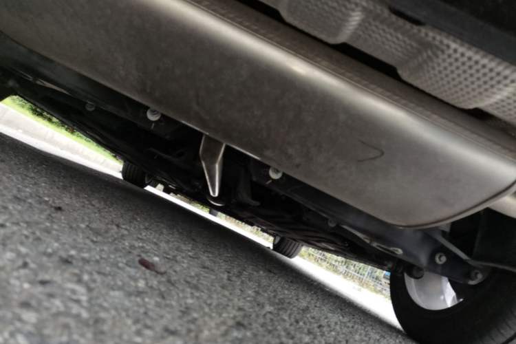 Used Geely Auto Preface 2025 Dongfang Yao 1.5TD Kunlun Edition Chassis Rear
