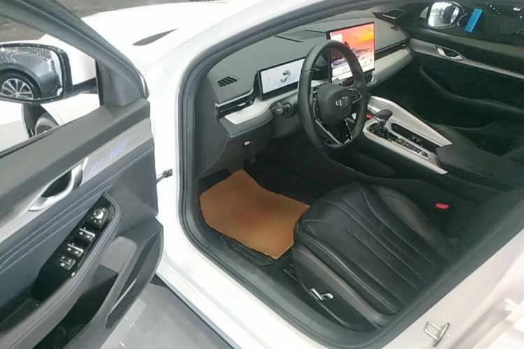 Used Geely Auto Preface 2025 Dongfang Yao 1.5TD Kunlun Edition Driver Seat