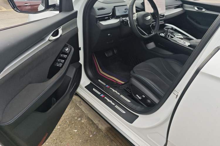Used Geely Auto Preface 2025 Dongfang Yao 2.0TD Moonlight Edition Driver Seat