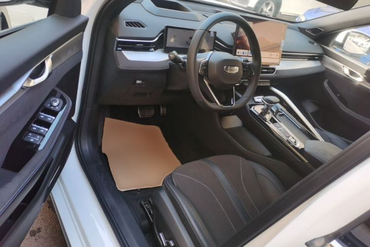 Used Geely Auto Preface 2025 Dongfang Yao 2.0TD Moonlight Edition Driver Seat