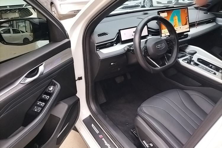 Used Geely Auto Preface 2025 Dongfang Yao 1.5TD Kunlun Edition Driver Seat