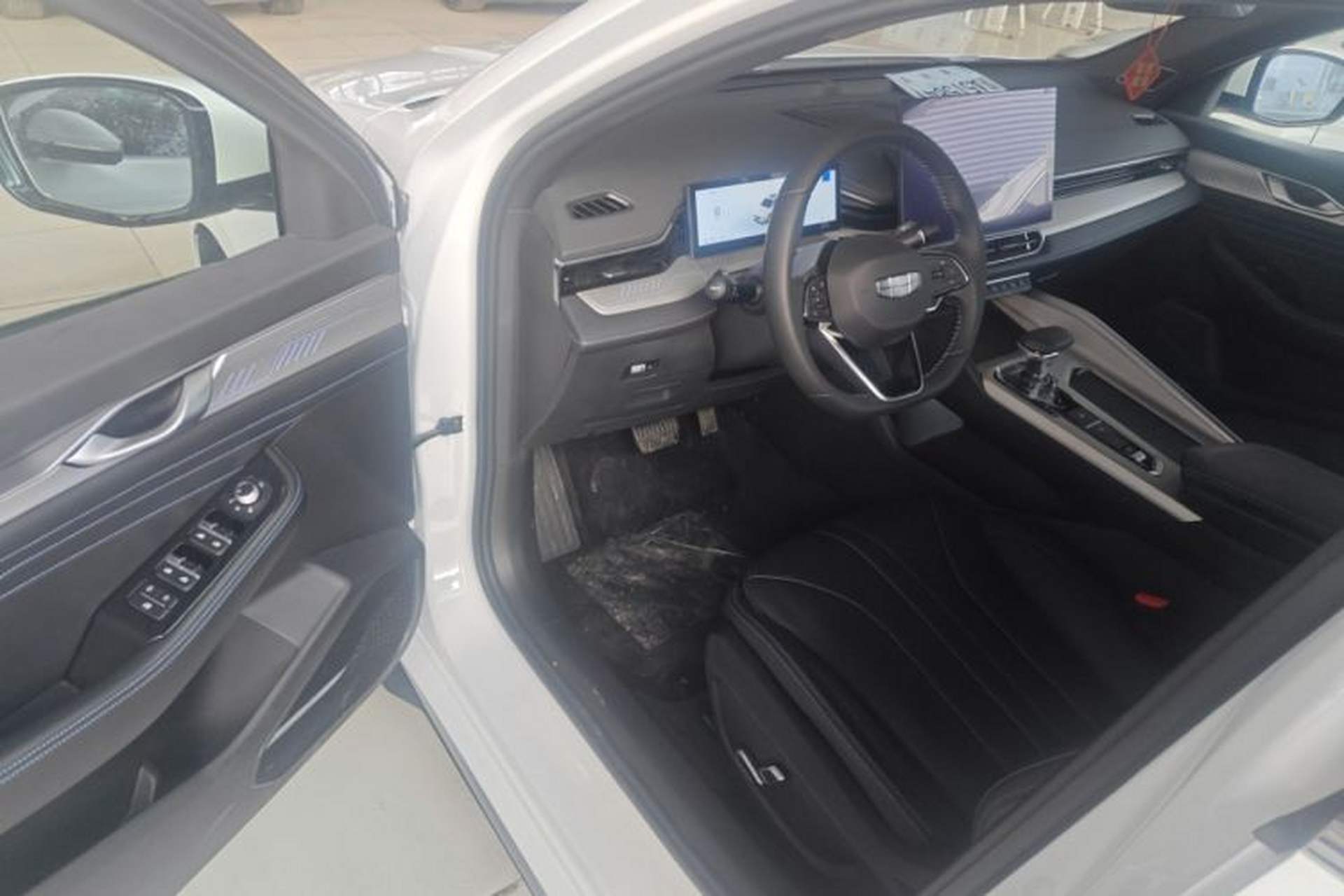 Used Geely Auto Preface 2025 Dongfang Yao 1.5TD Kunlun Edition Driver Seat