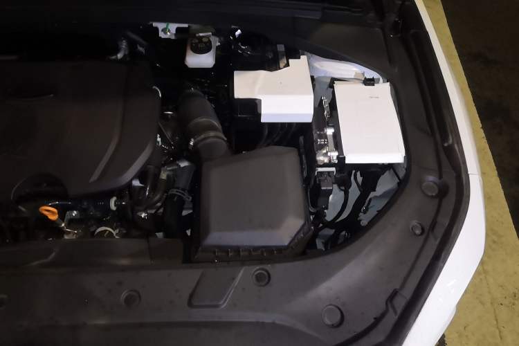 Used Geely Auto Preface 2025 Dongfang Yao 1.5TD Fuyao Edition Engine Bay Left