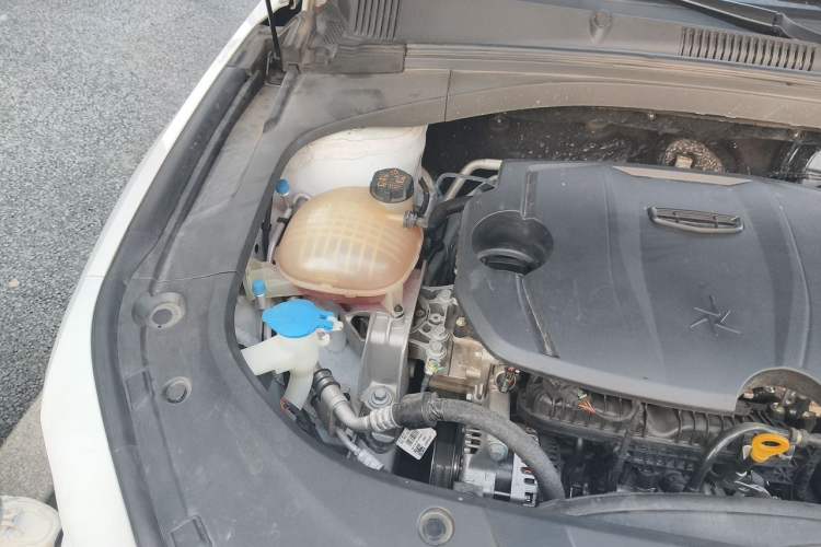 Used Geely Auto Preface 2025 Dongfang Yao 1.5TD Kunlun Edition Engine Bay Right