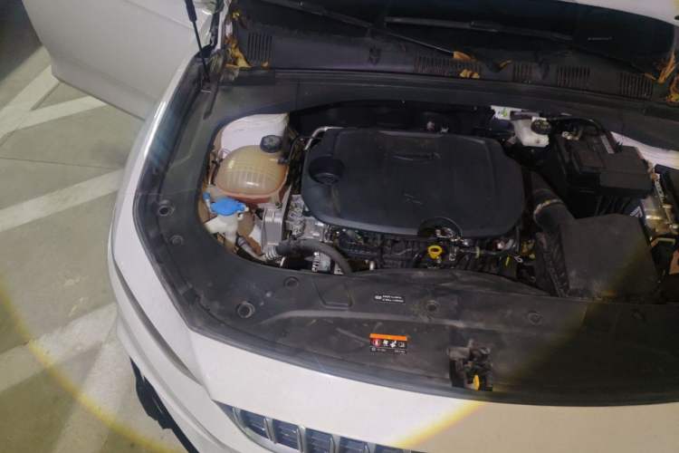 Used Geely Auto Preface 2025 Dongfang Yao 1.5TD Kunlun Edition Engine Bay Right