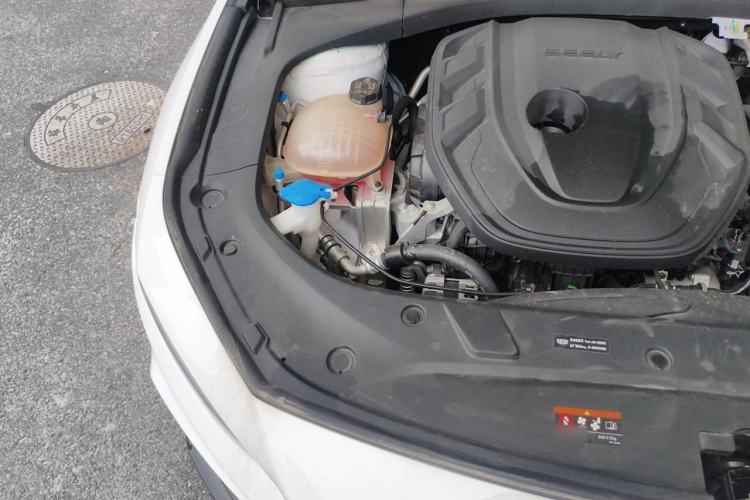 Used Geely Auto Preface 2025 Dongfang Yao 2.0TD Lanxing Edition Engine Bay Right