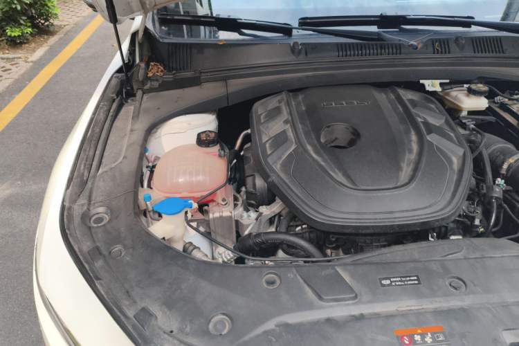 Used Geely Auto Preface 2025 Dongfang Yao 2.0TD Lanxing Edition Engine Bay Right