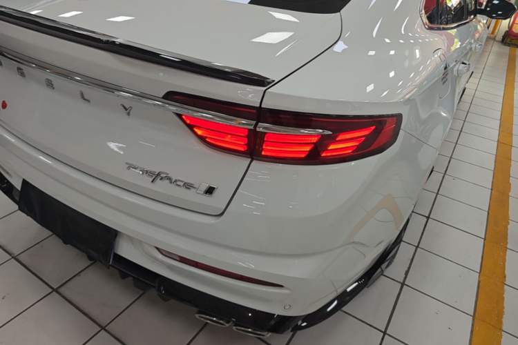 Used Geely Auto Preface 2025 Dongfang Yao 1.5TD Kunlun Edition Exterior 3