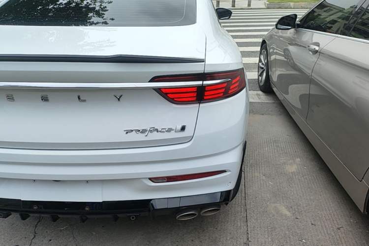 Used Geely Auto Preface 2025 Dongfang Yao 1.5TD Kunlun Edition Exterior 3