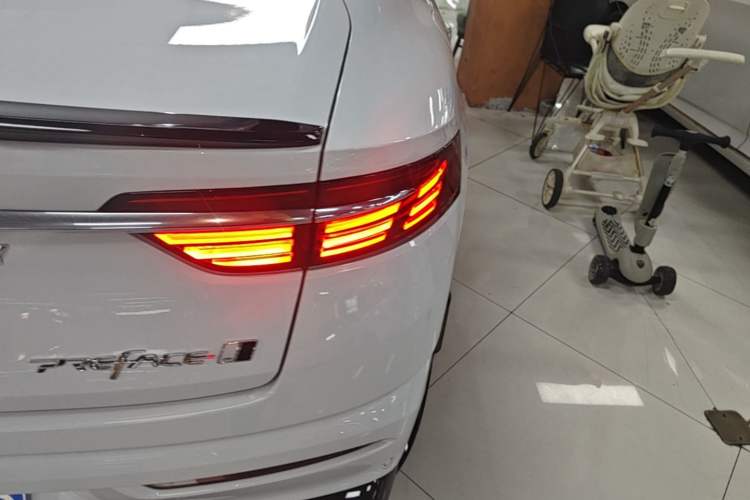Used Geely Auto Preface 2025 Dongfang Yao 1.5TD Kunlun Edition Exterior 3