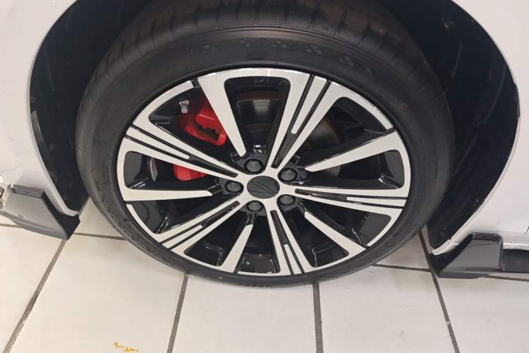 Used Geely Auto Preface 2025 Dongfang Yao 1.5TD Kunlun Edition Exterior 4