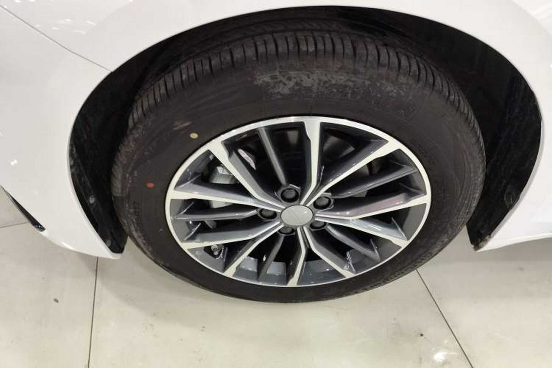 Used Geely Auto Preface 2025 Dongfang Yao 1.5TD Fuyao Edition Exterior 4