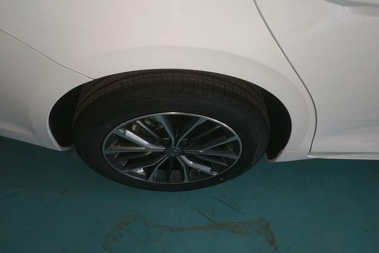 Used Geely Auto Preface 2025 Dongfang Yao 1.5TD Jinghong Edition+ Exterior 5