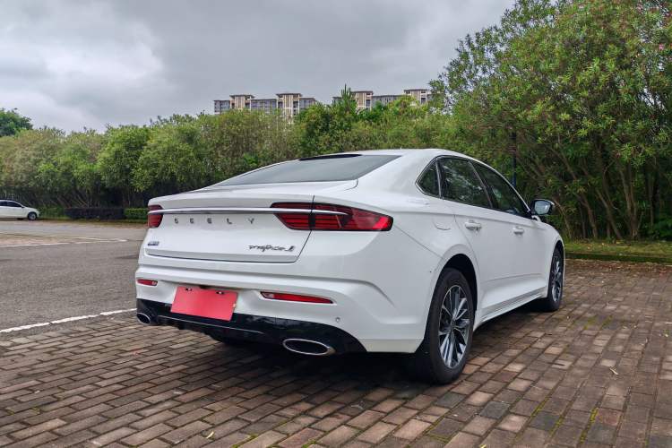 Used Geely Auto Preface 2025 Dongfang Yao 1.5TD Fuyao Edition Exterior 5