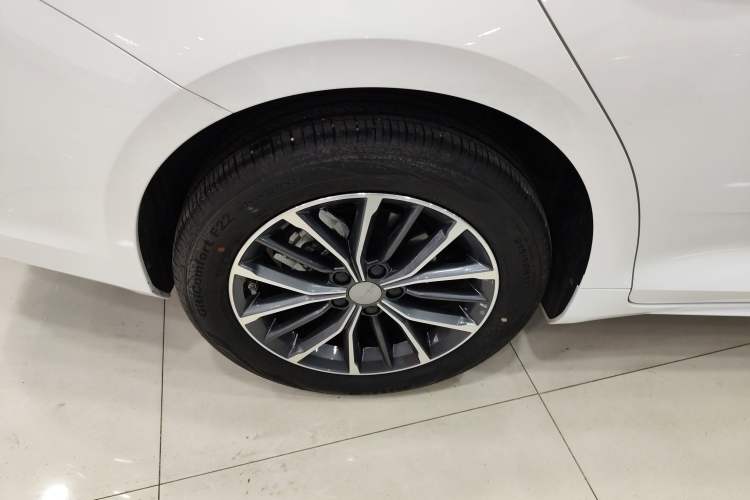Used Geely Auto Preface 2025 Dongfang Yao 1.5TD Fuyao Edition Exterior 5