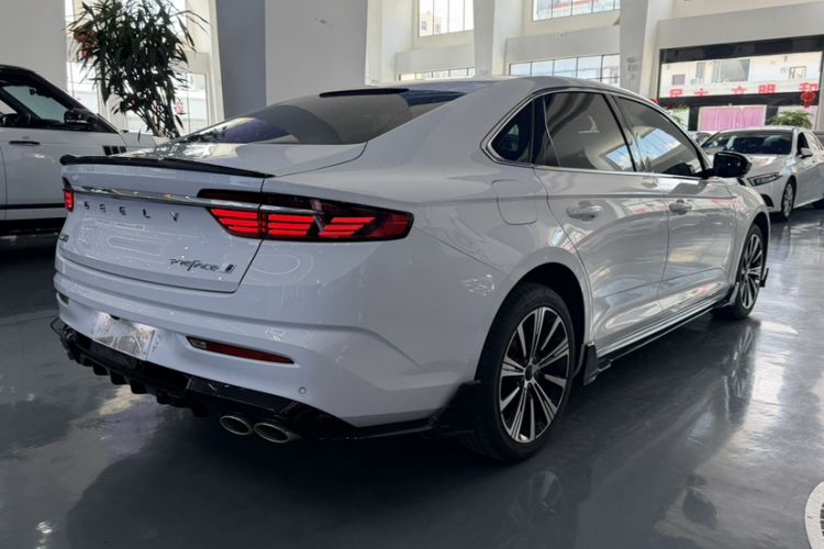 Used Geely Auto Preface 2025 Dongfang Yao 1.5TD Kunlun Edition Exterior 5