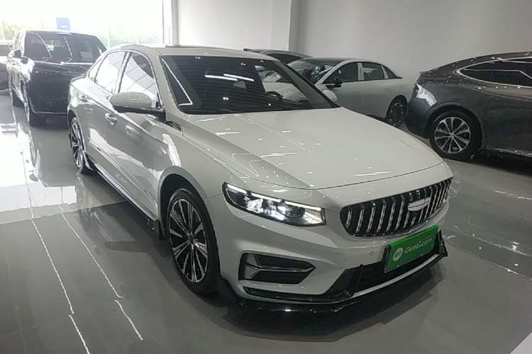 Used Geely Auto Preface 2025 Dongfang Yao 1.5TD Kunlun Edition Front Right 45 Deg
