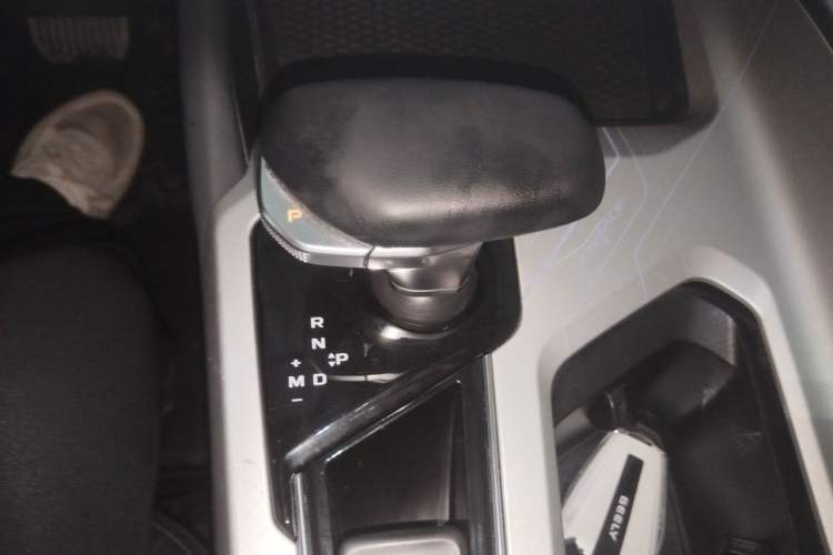 Used Geely Auto Preface 2025 Dongfang Yao 1.5TD Kunlun Edition Gear Lever