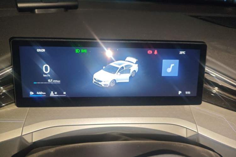 Used Geely Auto Preface 2025 Dongfang Yao 1.5TD Kunlun Edition Instrument Cluster