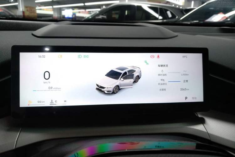 Used Geely Auto Preface 2025 Dongfang Yao 2.0TD Moonlight Edition Instrument Cluster
