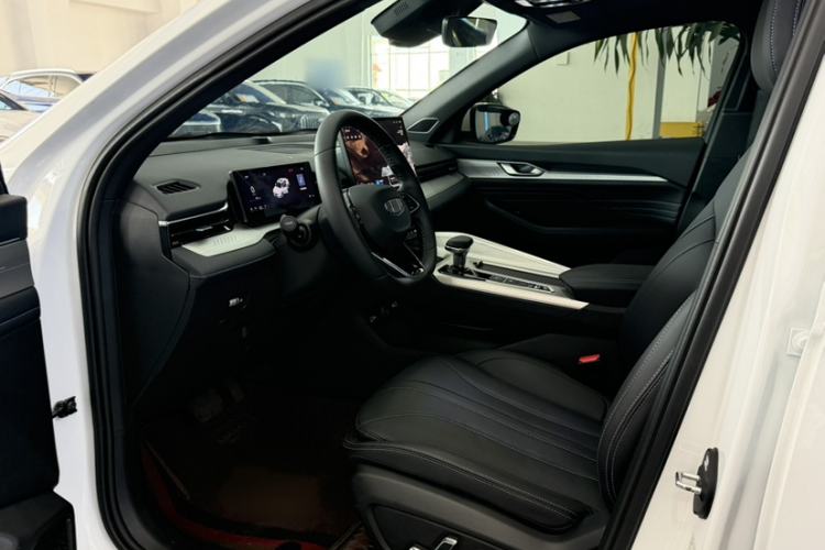 Used Geely Auto Preface 2025 Dongfang Yao 1.5TD Kunlun Edition Interior 2