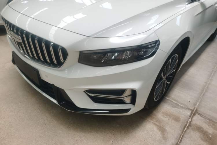 Used Geely Auto Preface 2025 Dongfang Yao 1.5TD Fuyao Edition Left Front Headlight