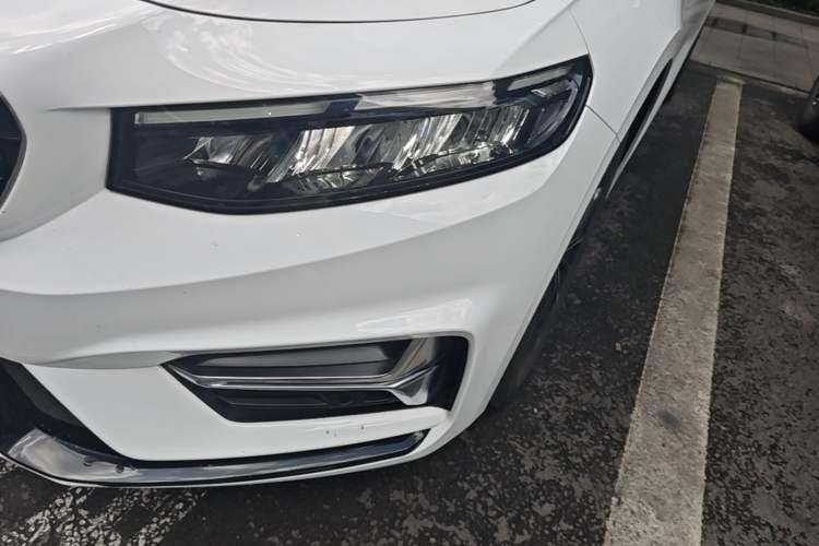 Used Geely Auto Preface 2025 Dongfang Yao 1.5TD Fuyao Edition Left Front Headlight
