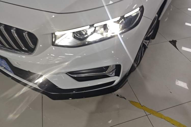 Used Geely Auto Preface 2025 Dongfang Yao 1.5TD Kunlun Edition Left Front Headlight