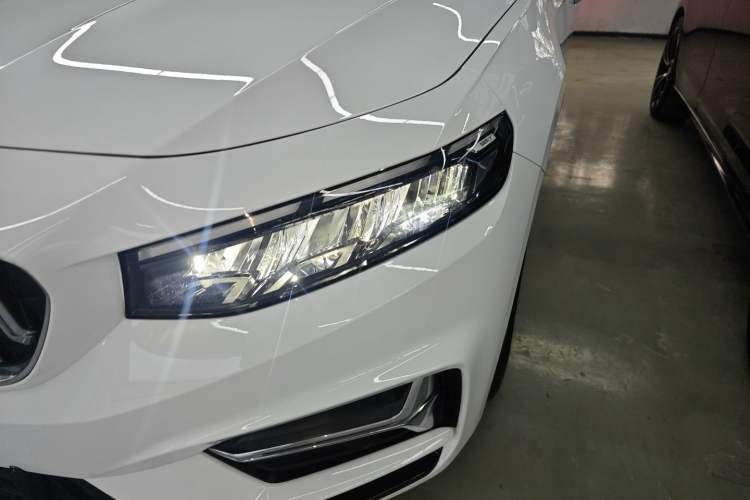 Used Geely Auto Preface 2025 Dongfang Yao 1.5TD Fuyao Edition Left Front Headlight
