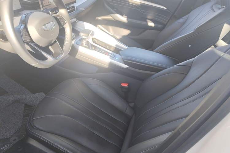 Used Geely Auto Preface 2025 Dongfang Yao 1.5TD Fuyao Edition Left Front Seat