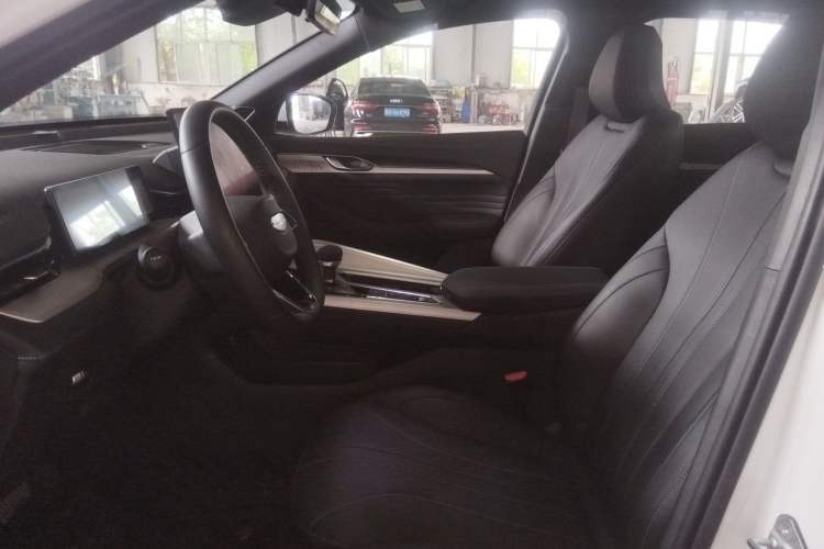 Used Geely Auto Preface 2025 Dongfang Yao 1.5TD Kunlun Edition Left Front Seat