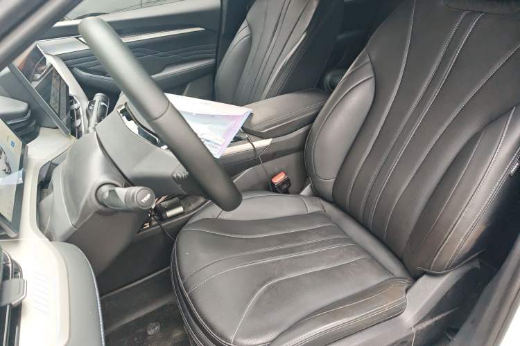 Used Geely Auto Preface 2025 Dongfang Yao 1.5TD Fuyao Edition Left Front Seat