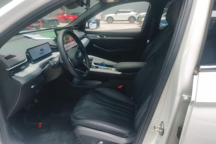 Used Geely Auto Preface 2025 Dongfang Yao 1.5TD Fuyao Edition Left Front Seat