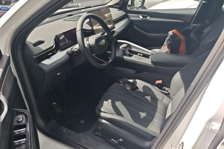 Used Geely Auto Preface 2025 Dongfang Yao 1.5TD Fuyao Edition Left Front Seat