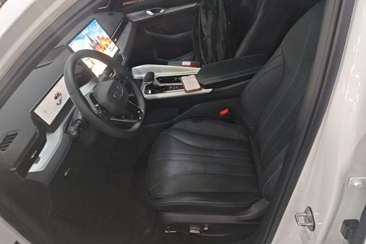 Used Geely Auto Preface 2025 Dongfang Yao 1.5TD Kunlun Edition Left Front Seat