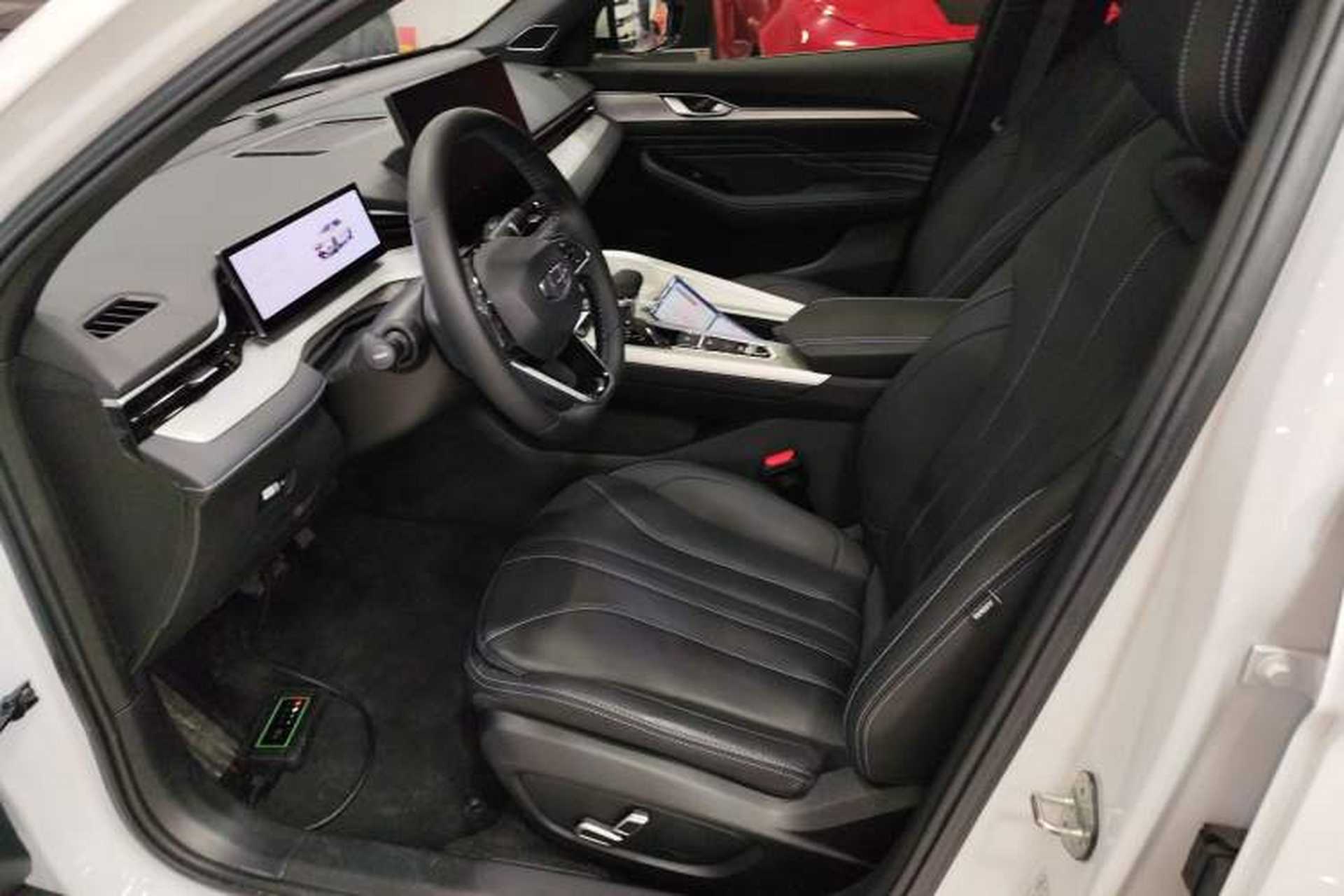 Used Geely Auto Preface 2025 Dongfang Yao 1.5TD Fuyao Edition Left Front Seat