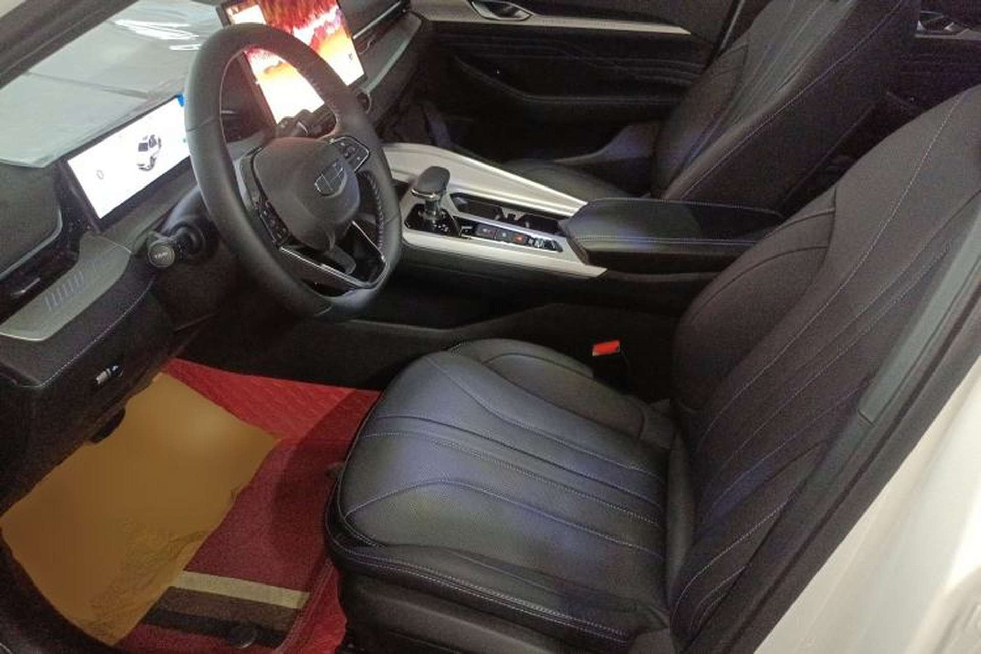 Used Geely Auto Preface 2025 Dongfang Yao 1.5TD Kunlun Edition Left Front Seat
