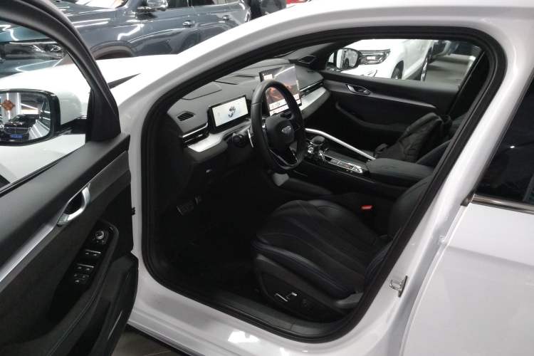 Used Geely Auto Preface 2025 Dongfang Yao 2.0TD Moonlight Edition Left Front Seat