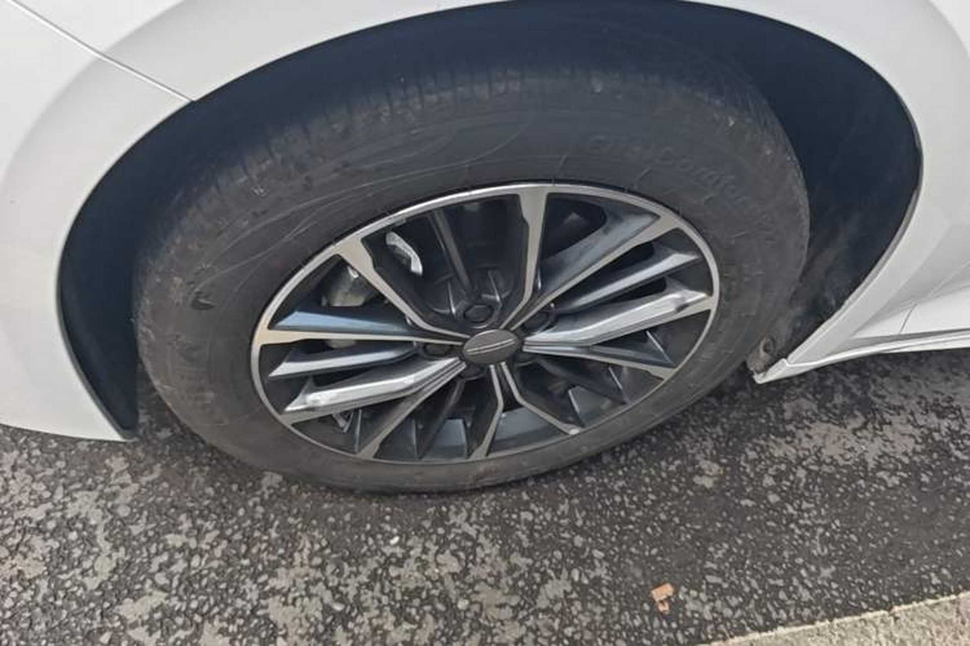 Used Geely Auto Preface 2025 Dongfang Yao 1.5TD Fuyao Edition Left Front Wheel Hub