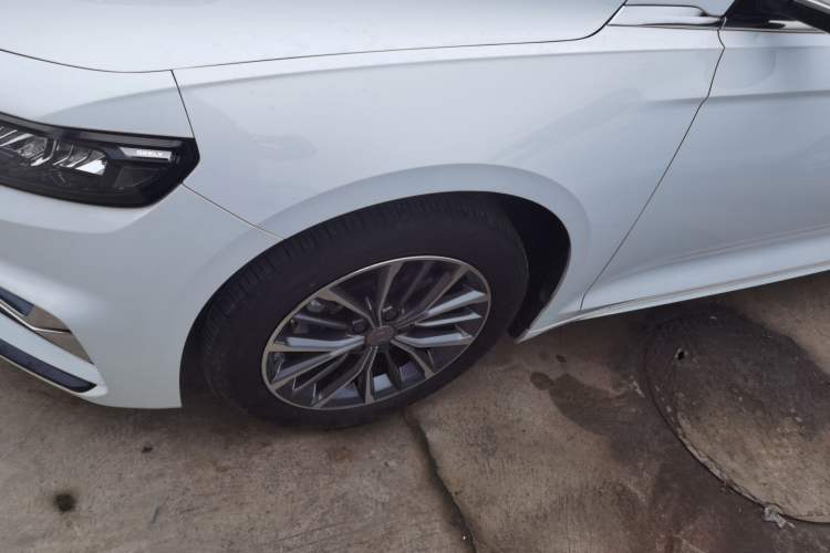 Used Geely Auto Preface 2025 Dongfang Yao 1.5TD Fuyao Edition Left Front Wheel Hub