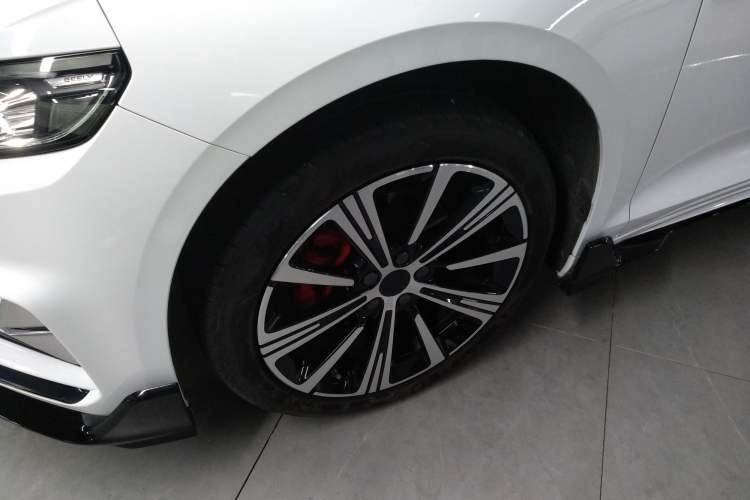 Used Geely Auto Preface 2025 Dongfang Yao 2.0TD Moonlight Edition Left Front Wheel Hub