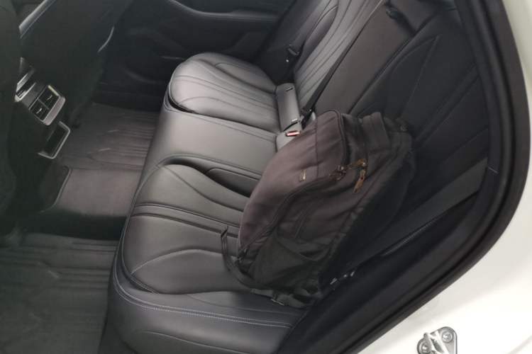 Used Geely Auto Preface 2025 Dongfang Yao 1.5TD Kunlun Edition Left Rear Seat