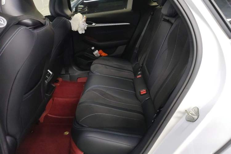 Used Geely Auto Preface 2025 Dongfang Yao 2.0TD Lanxing Edition Left Rear Seat