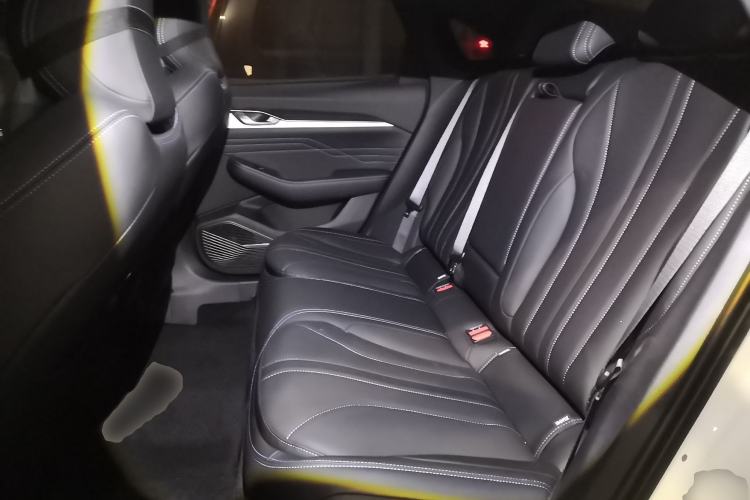 Used Geely Auto Preface 2025 Dongfang Yao 1.5TD Fuyao Edition Left Rear Seat