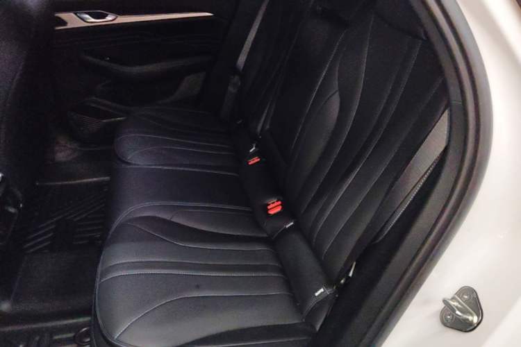 Used Geely Auto Preface 2025 Dongfang Yao 1.5TD Fuyao Edition Left Rear Seat