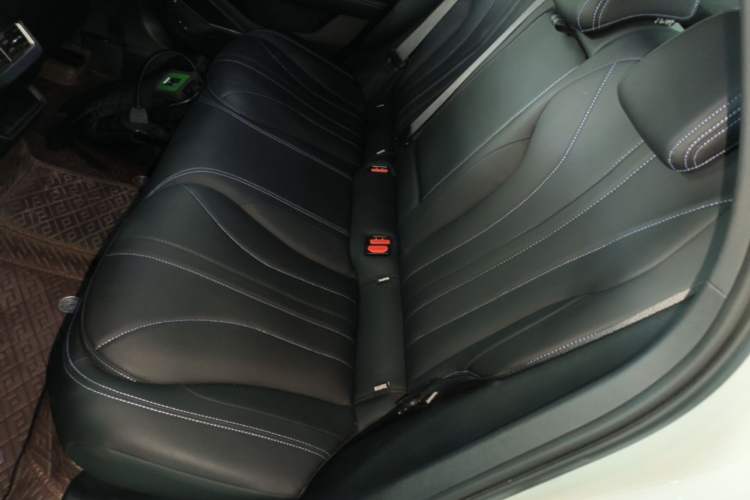 Used Geely Auto Preface 2025 Dongfang Yao 1.5TD Kunlun Edition Left Rear Seat