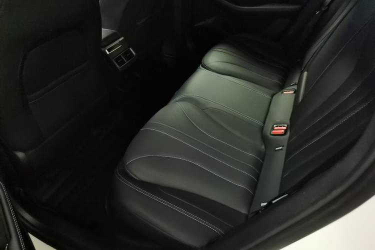 Used Geely Auto Preface 2025 Dongfang Yao 1.5TD Kunlun Edition Left Rear Seat
