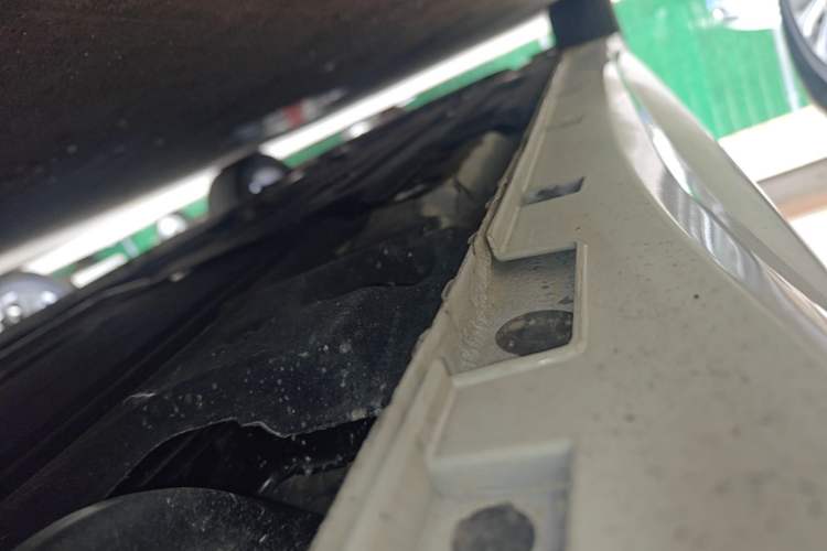 Used Geely Auto Preface 2025 Dongfang Yao 1.5TD Fuyao Edition Left Side Sill